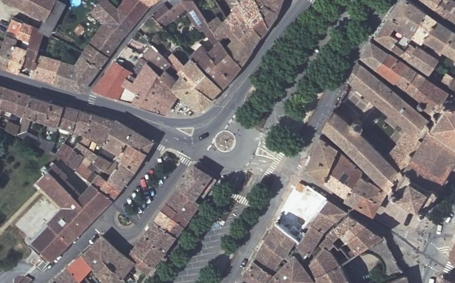 Vue aérienne du Rond-point anonyme n°97752023