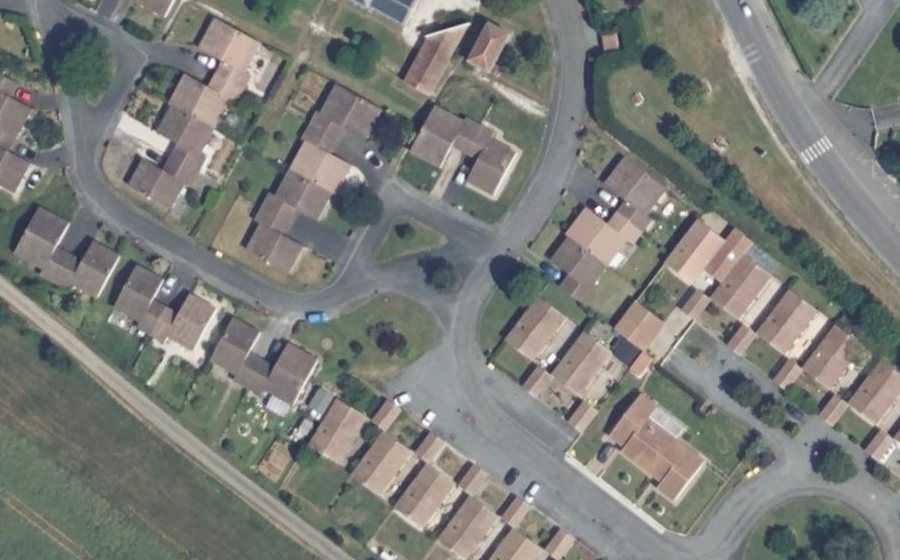 Vue aérienne du Rond-point anonyme n°97900229