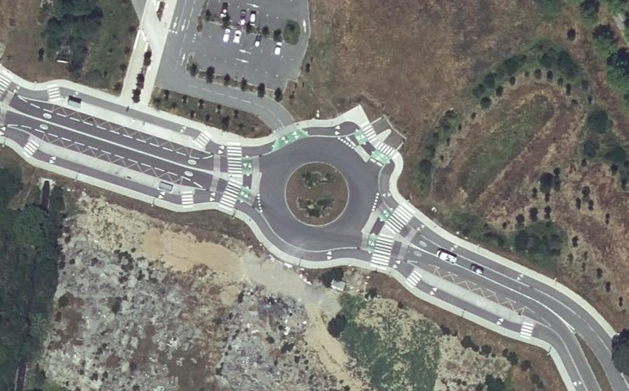 Vue aérienne du Rond-point anonyme n°9807561