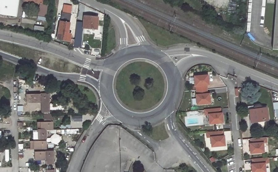Vue aérienne du Rond-point anonyme n°9817126