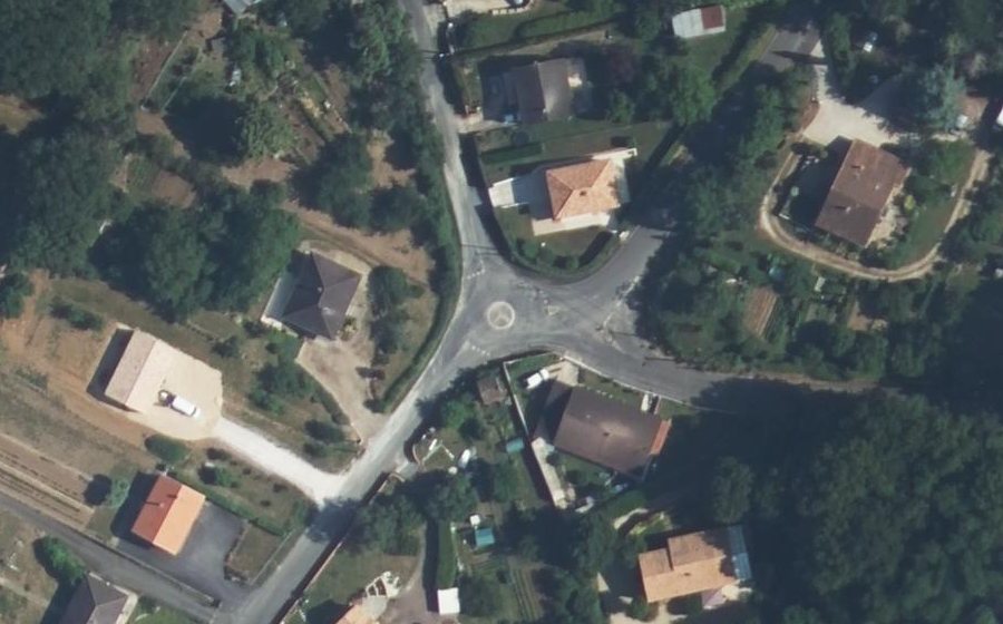 Vue aérienne du Rond-point anonyme n°982797057