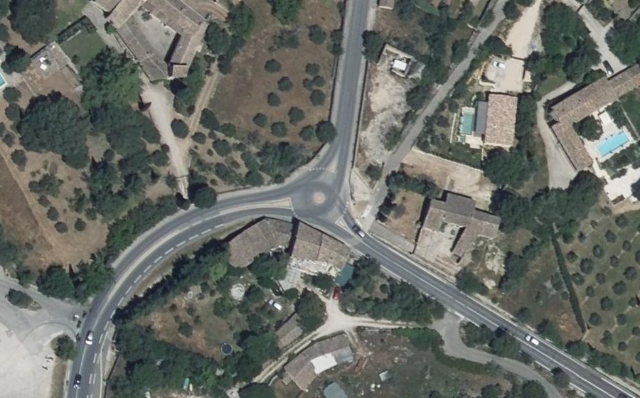 Vue aérienne du Rond-point anonyme n°9852131
