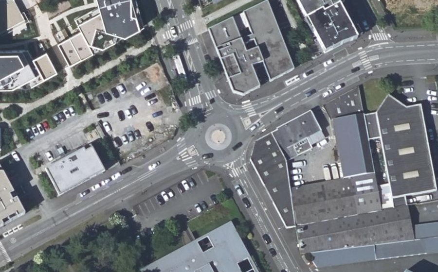 Vue aérienne du Rond-point anonyme n°986850014
