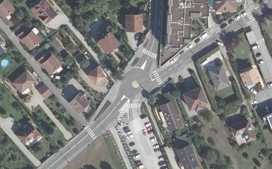 Vue aérienne du Rond-point anonyme n°987450005
