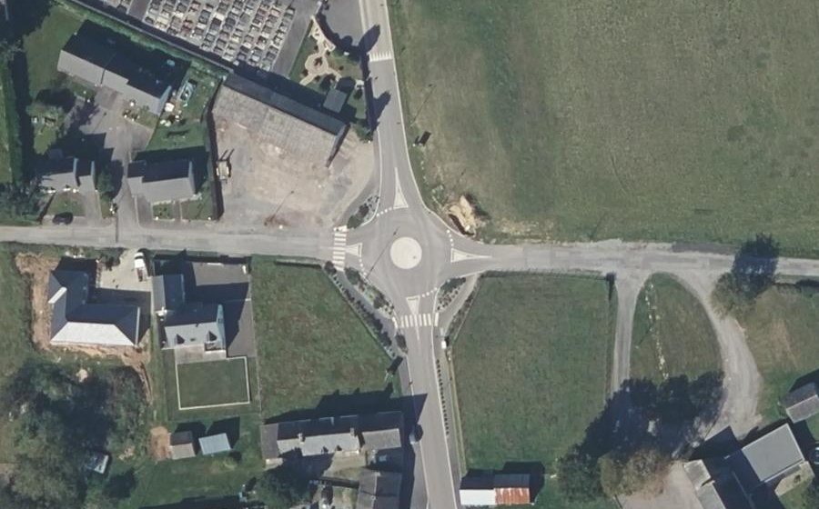 Vue aérienne du Rond-point anonyme n°987986903