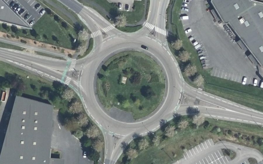Vue aérienne du Rond-Point des Escarnotières