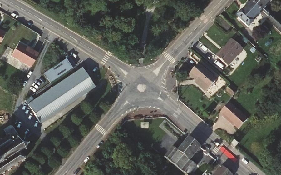 Vue aérienne du Rond-point anonyme n°990150173