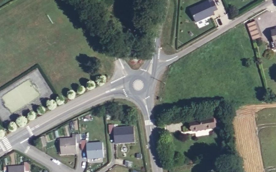 Vue aérienne du Rond-point anonyme n°991300236