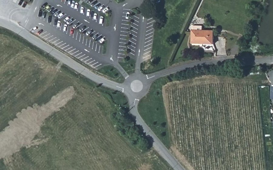 Vue aérienne du Rond-point anonyme n°991985222
