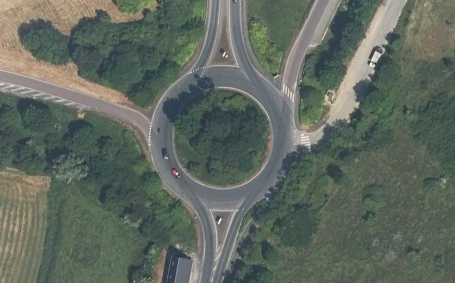 Vue aérienne du Rond-point anonyme n°9922168