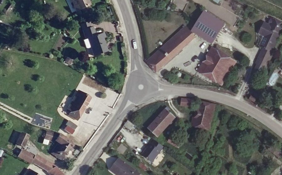Vue aérienne du Rond-point anonyme n°998775030