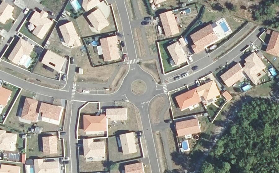 Vue aérienne du Rond-point anonyme n°999689355