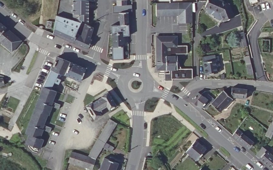 Vue aérienne du Rond-point anonyme n°999857005
