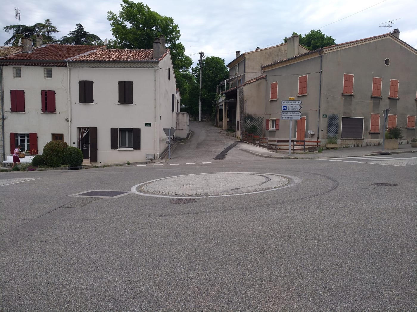 Photo du Rond-point anonyme n°11824587