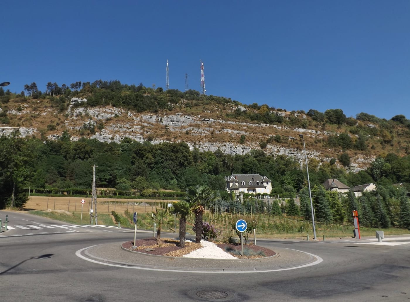 Photo du Rond-point anonyme n°23703741