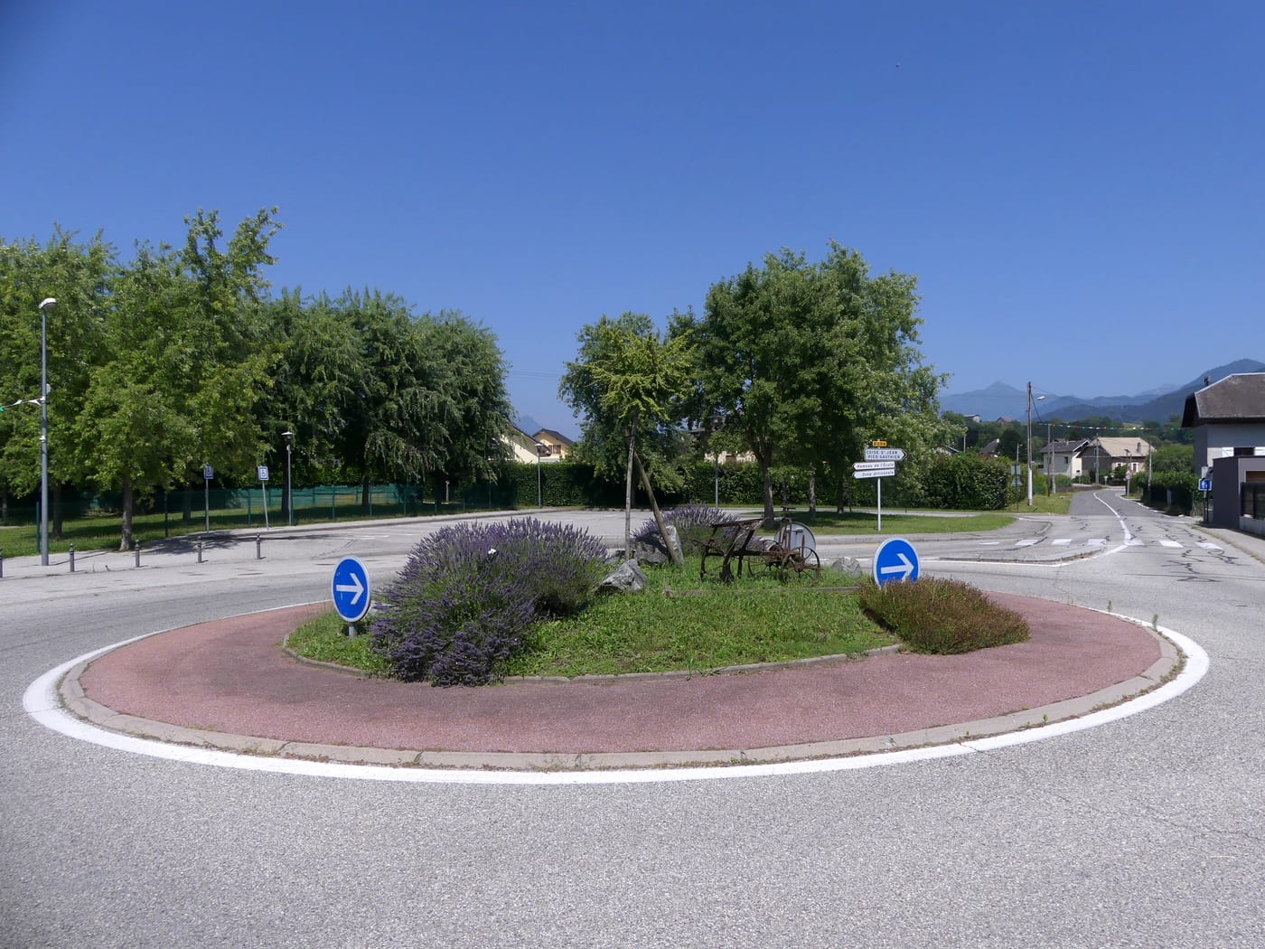 Photo du Rond-point anonyme n°46178939