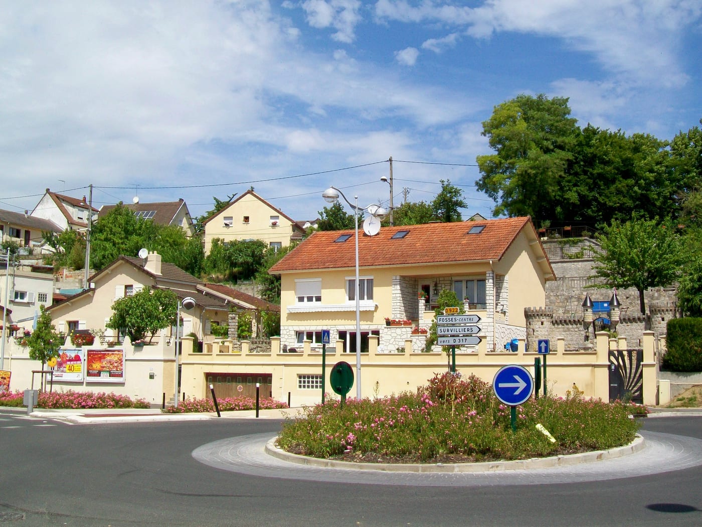 Photo du Rond-point anonyme n°472626901