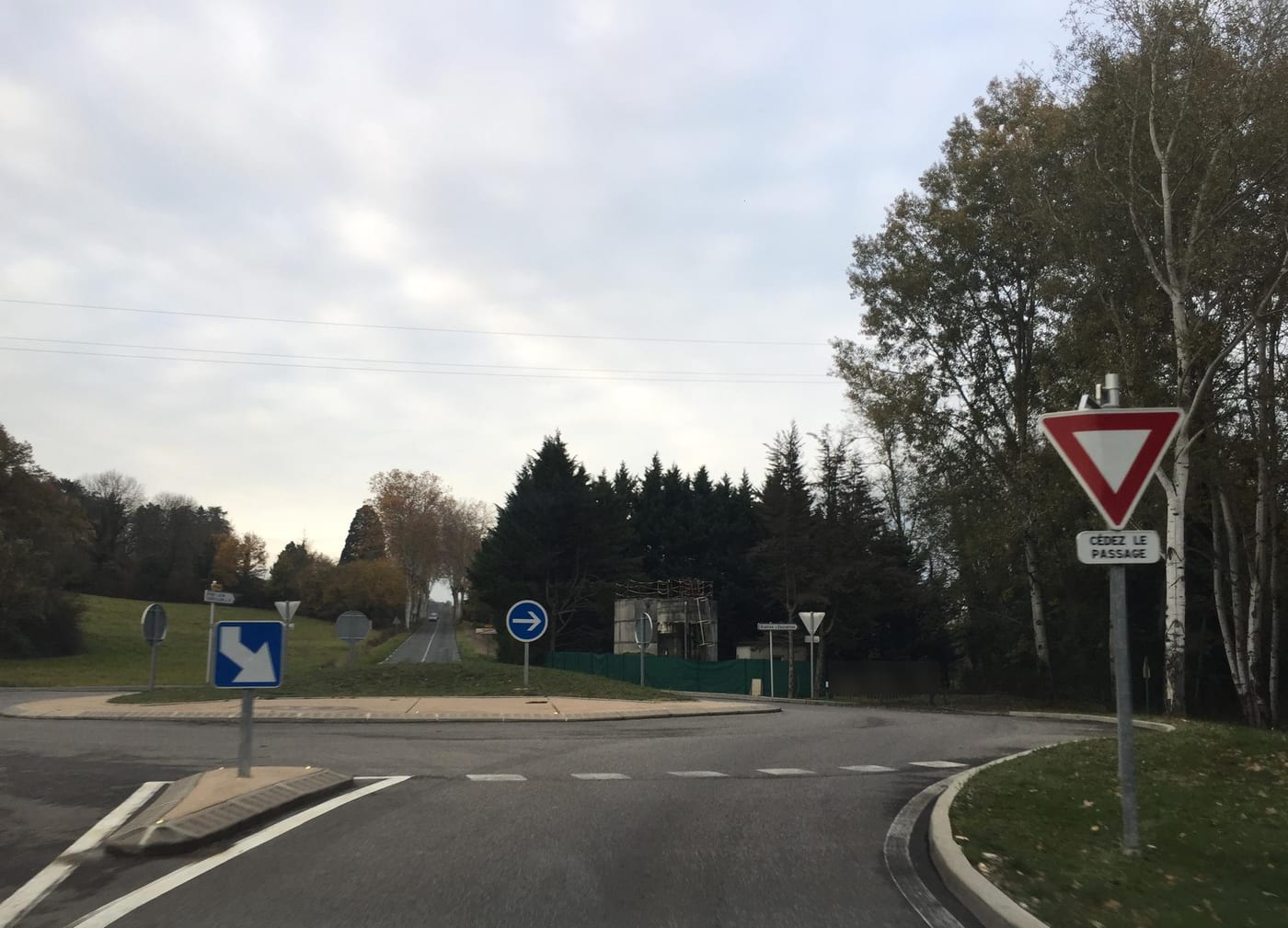 Photo du Rond-point anonyme n°663163191