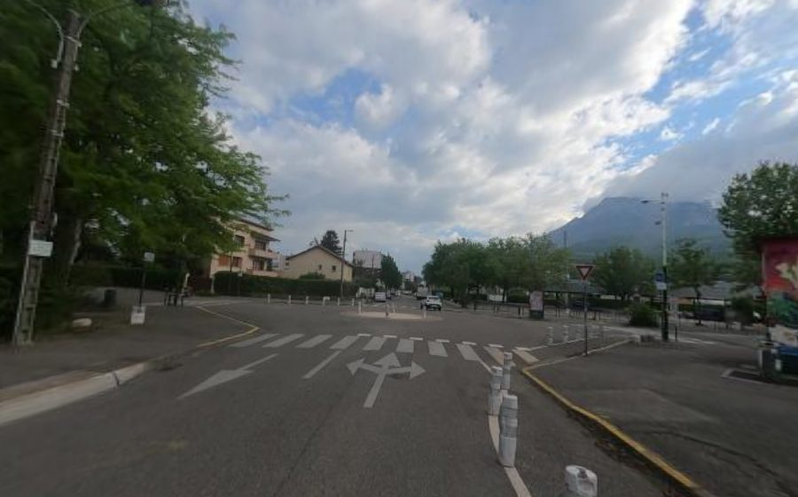 Vue du Mini-giratoire n°229091078