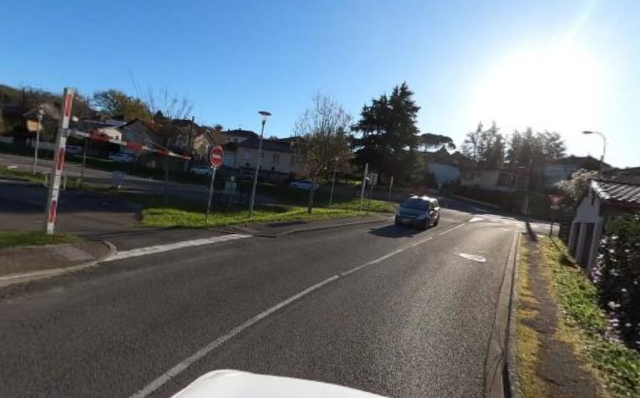 Vue du Mini-giratoire n°249078413