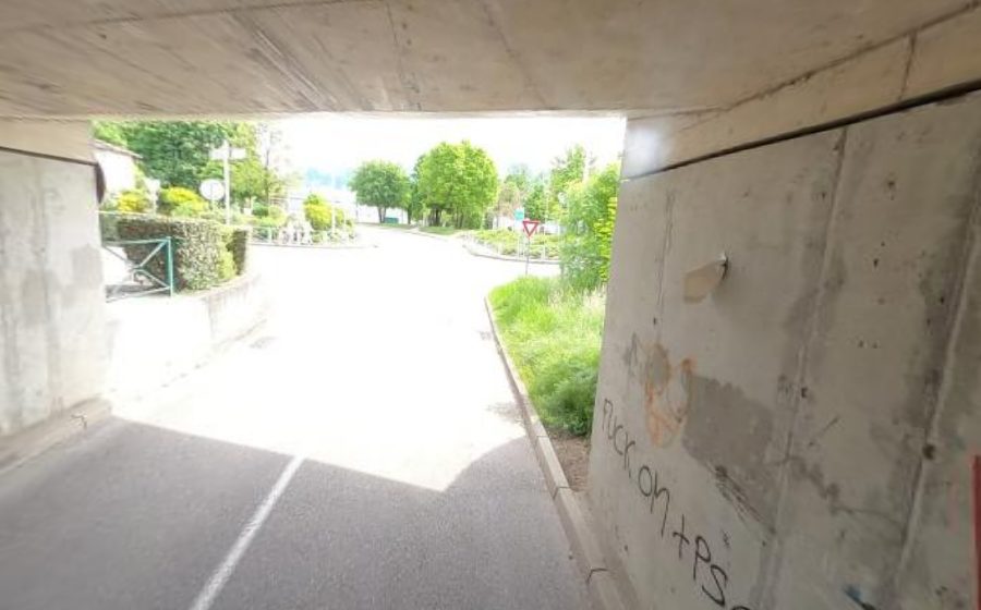 Vue du Mini-giratoire n°354974437