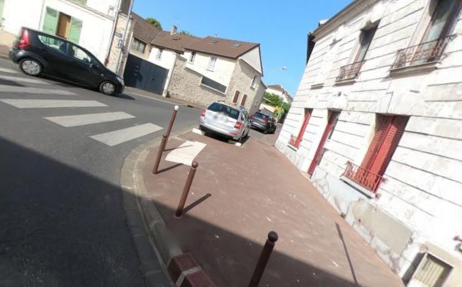 Vue du Mini-giratoire n°448642578