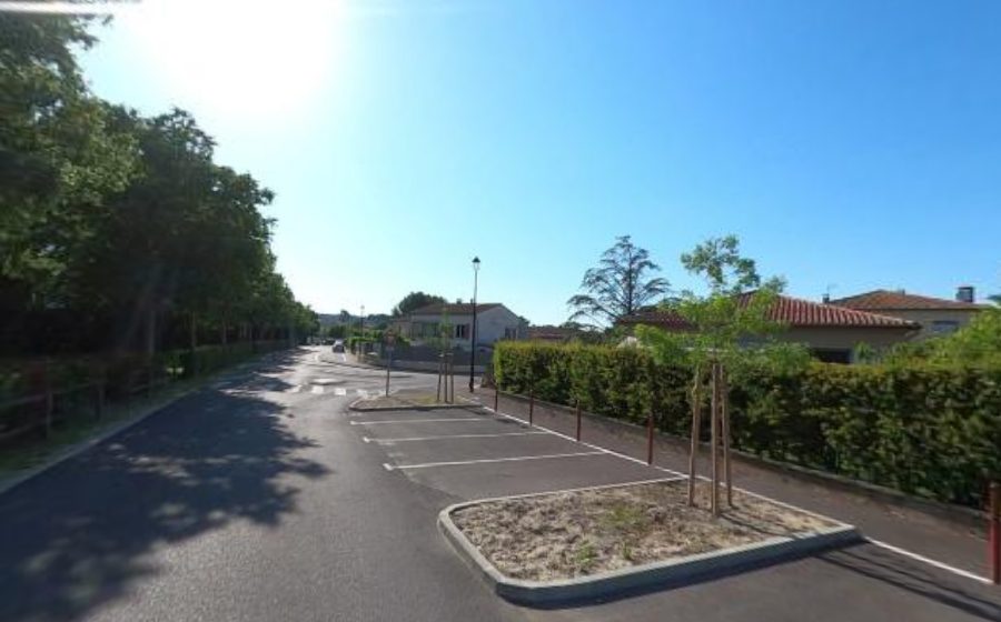 Vue du Mini-giratoire n°448722473