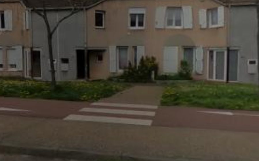Vue du Mini-giratoire n°477196268