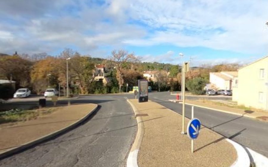 Vue du Mini-giratoire n°618067439