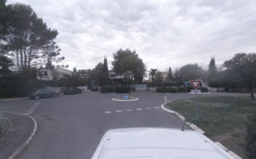 Vue du Mini-giratoire n°672043099