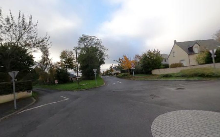 Vue du Mini-giratoire n°682367998