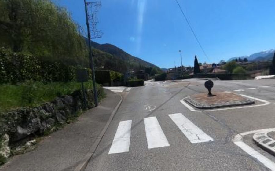 Vue du Mini-giratoire n°2044807545