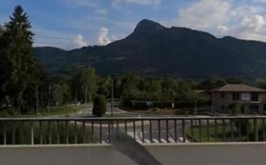 Vue du Rond-point anonyme n°1026132298