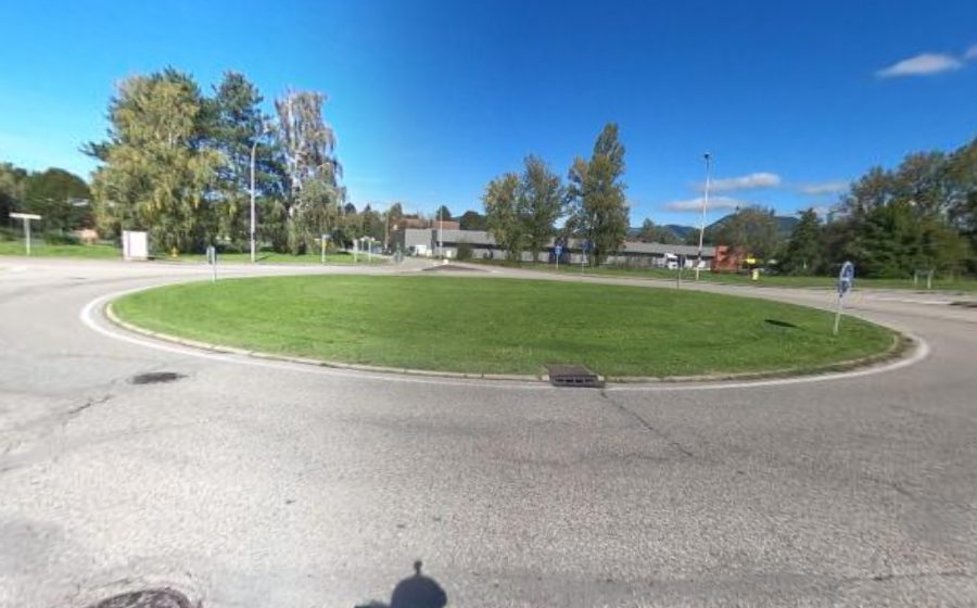 Vue du Rond-point anonyme n°1036076944
