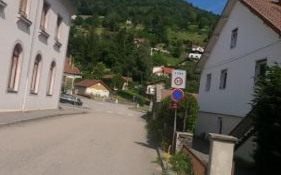 Vue du Mini-giratoire n°4909587846