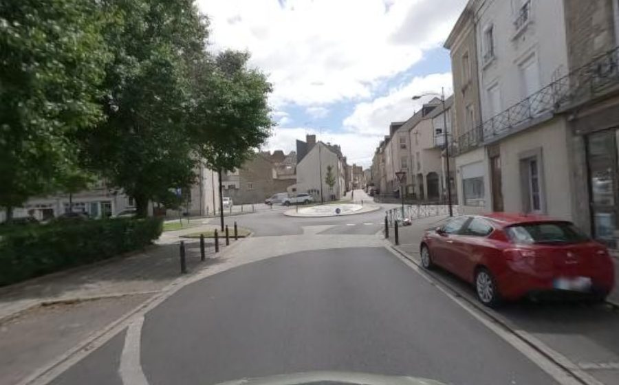 Vue de la Place du Bas de Montsort