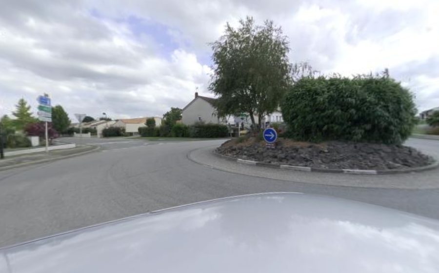 Vue du Rond-point anonyme n°105774515