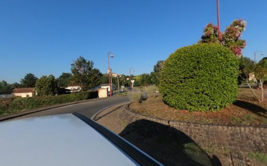 Vue du Rond-point anonyme n°105856302