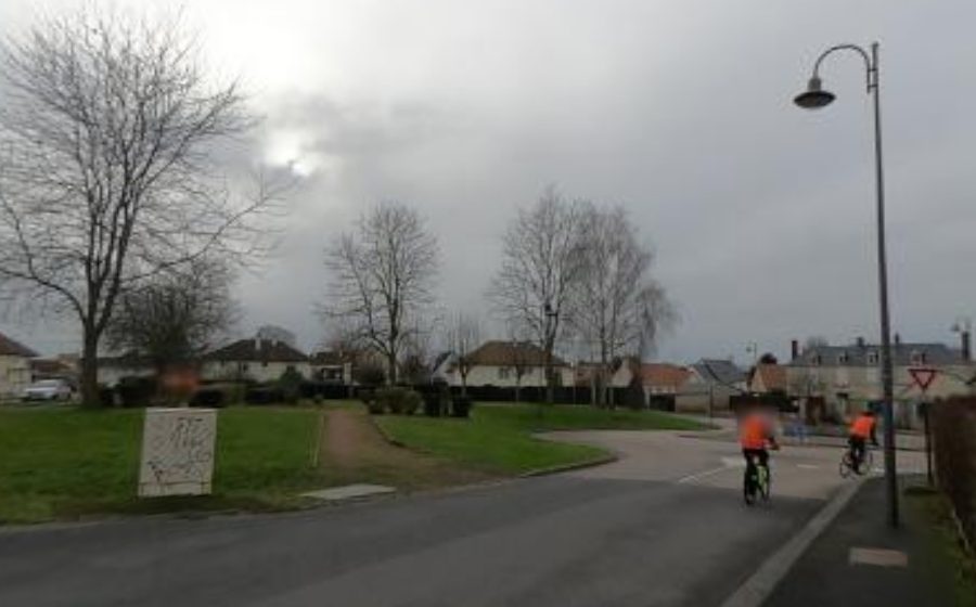 Vue du Rond-point anonyme n°1063407852