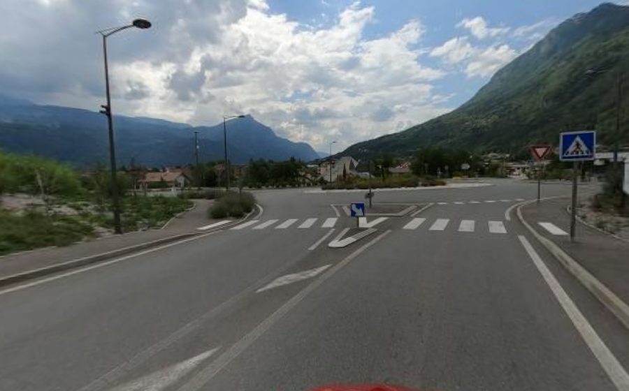 Vue du Rond-point anonyme n°1068916775