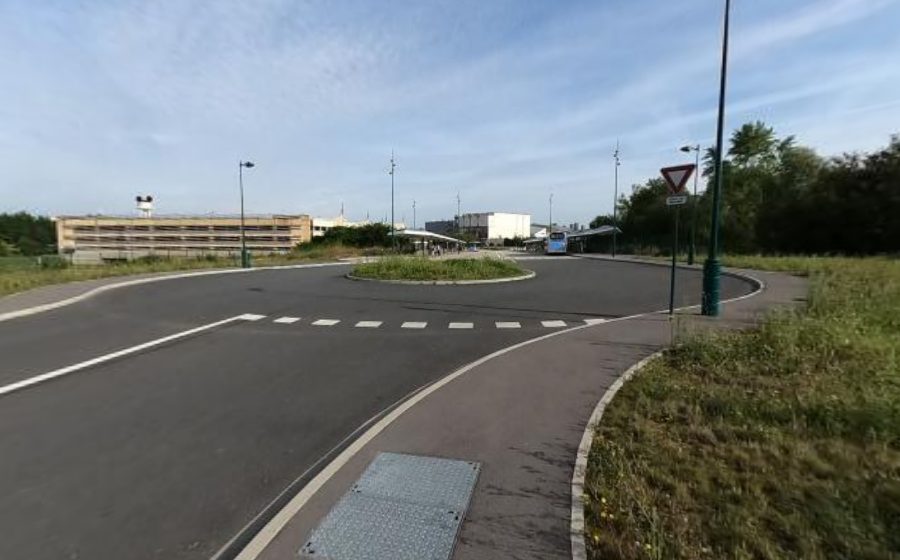 Vue du Rond-point anonyme n°1078074697