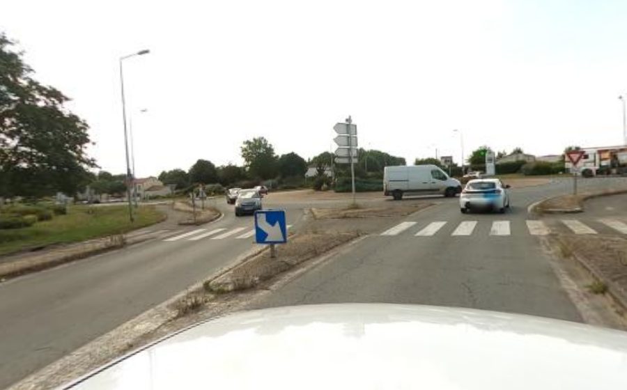 Vue du Rond-point anonyme n°1079646133