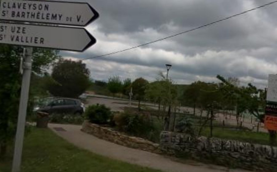 Vue du Rond-point anonyme n°1108976211