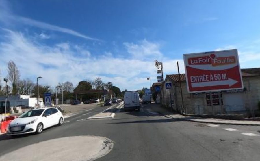 Vue du Rond-point anonyme n°1122491383