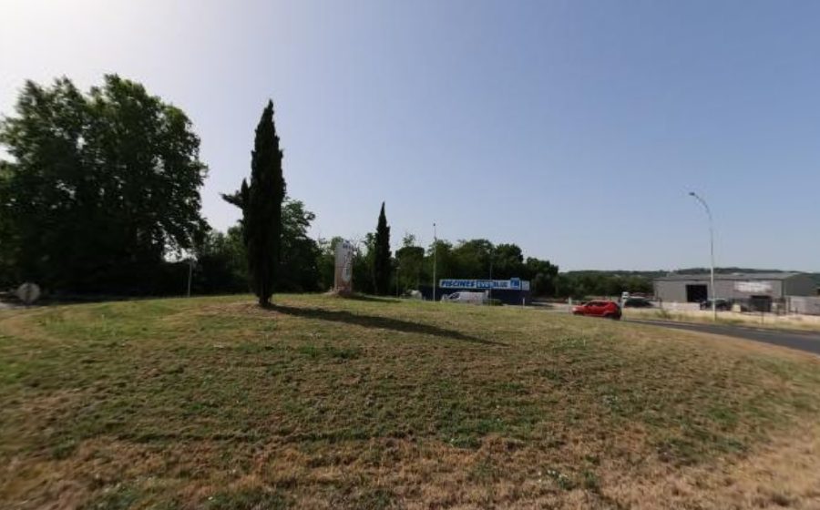 Vue du Rond-point anonyme n°121851697