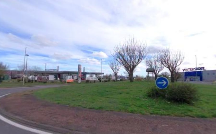 Vue du Rond-point anonyme n°122100292