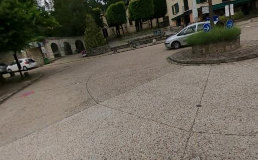 Vue du Place de l'Église