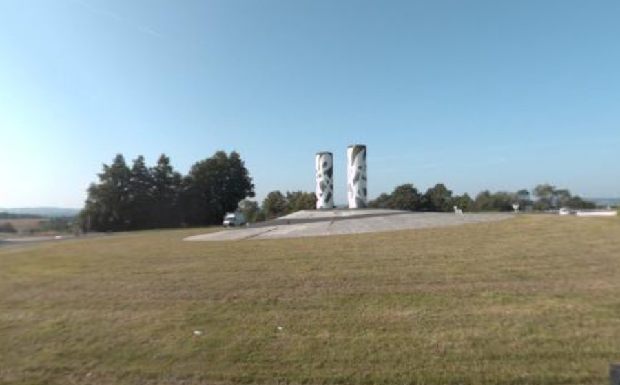 Vue du Rond-point anonyme n°1240589734