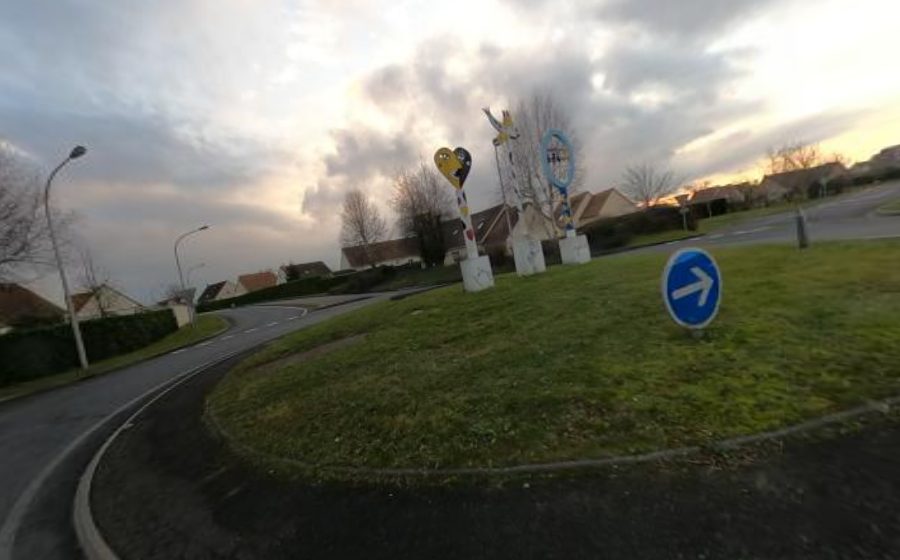 Vue du Rond-point anonyme n°124973161