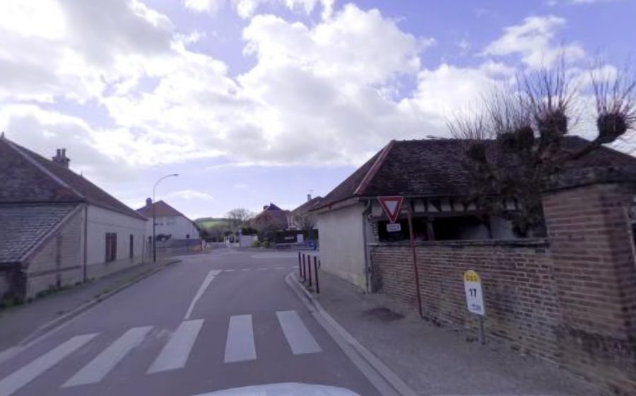 Vue du Rond-point anonyme n°130698520